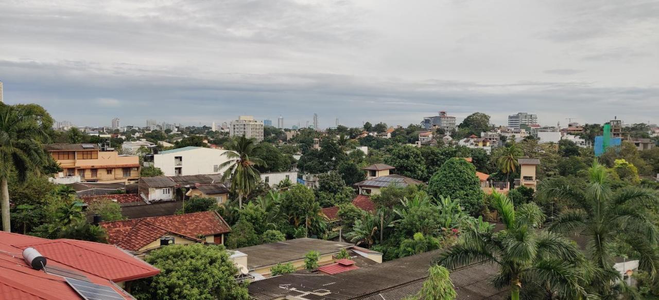 Apartment Private In Nugegoda 5, Close To High-level Road Colombo