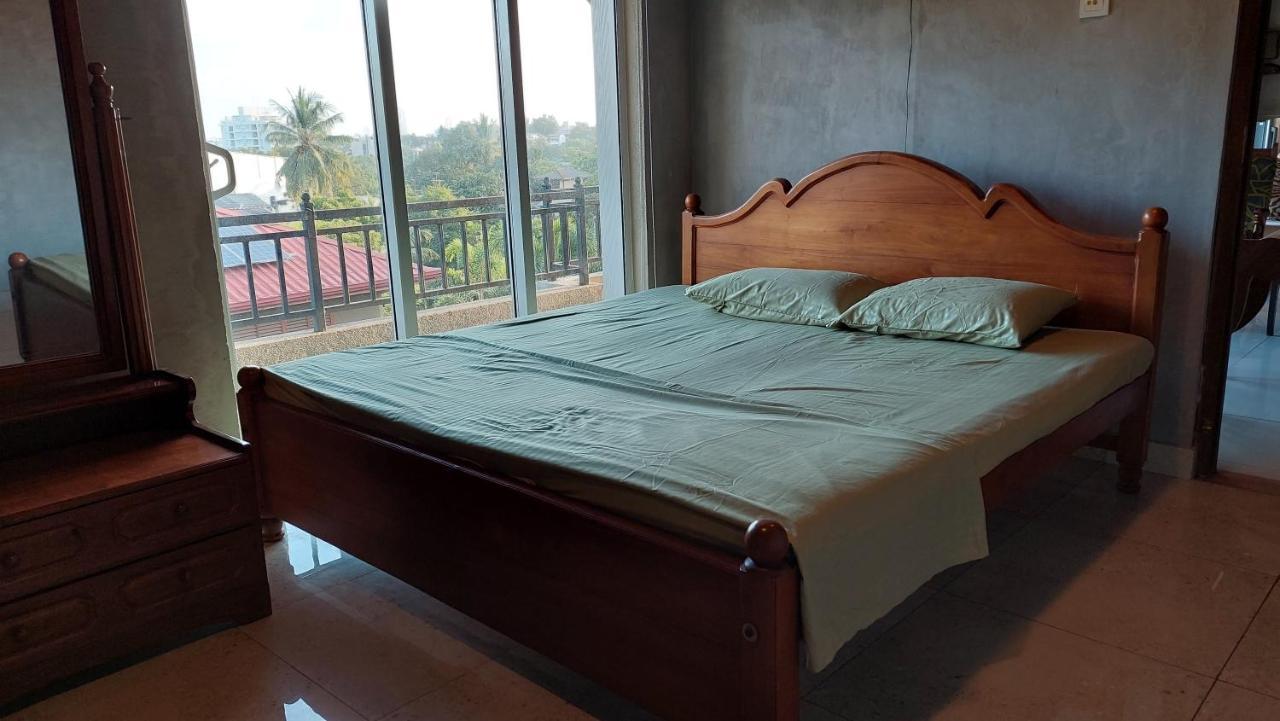 Private In Nugegoda 5, Close To High-level Road Apartment